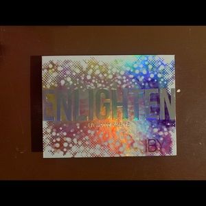 Enlighten Eyeshadow Palette